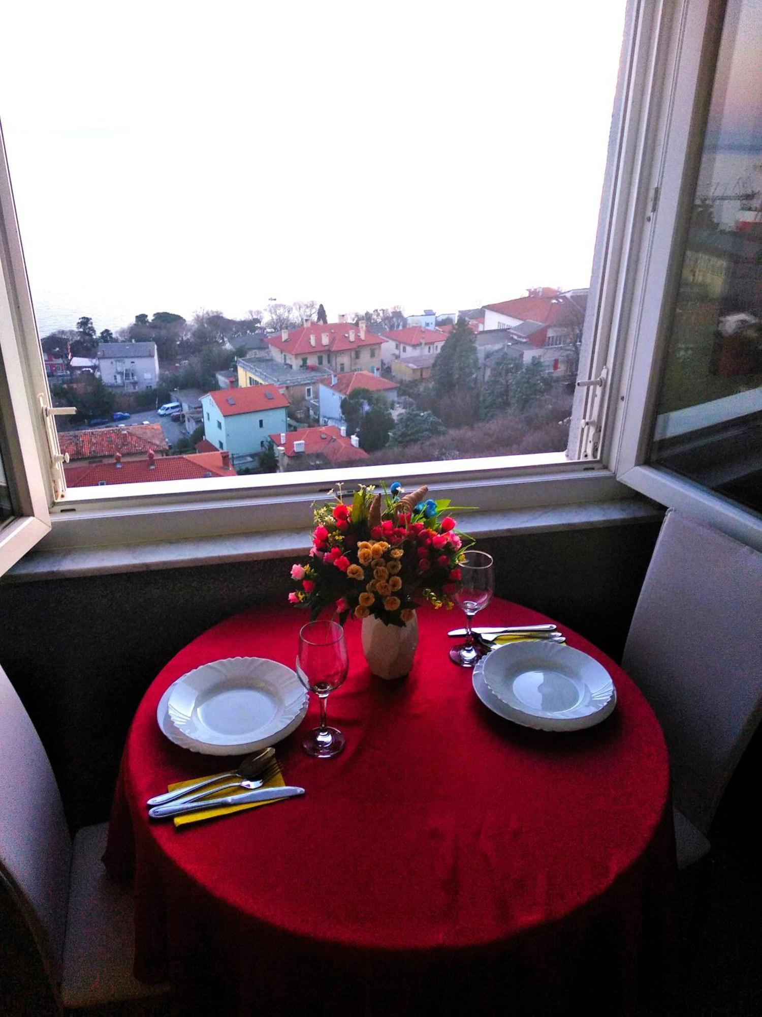 Apartment with view in Rijeka Buitenkant foto
